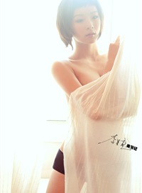 2011.01.16 Photograph by Li Xinglong - Meili - Portrait of a female student in Aquarius Dance Academy, 1992, 170cm(9)
